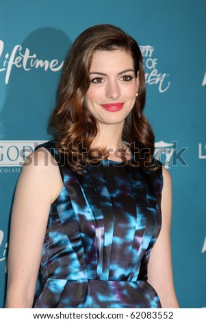 LOS ANGELES - SEP 30:  Anne Hathaway arrives at  Variety\'s 2nd Annual Power of Women Luncheon at Beverly Hills Hotel on September 30, 2010 in Beverly Hills, CA