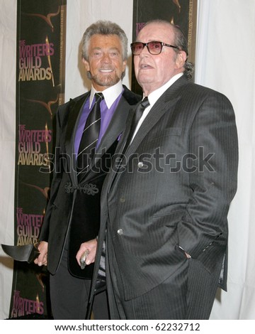 LOS ANGELES - FEB 4:  Stephen J. Cannell & James Garner at the Writers Guild Awards  at the Hollywood Palladium on February 4, 2006 in Los Angeles, CA