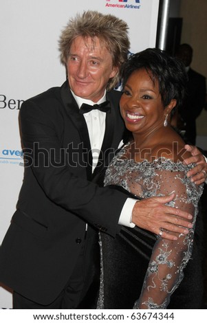 LOS ANGELES - OCT 23:  Rod Stewart, Gladys Knight arrive at the 2010 Carousel of Hope Ball at Beverly Hilton Hotel on October 23, 2010 in Beverly Hills, CA