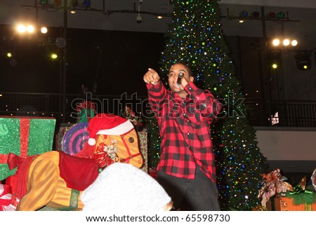 LOS ANGELES - NOV 20:  Christopher Massey at the Hollywood & Highland Tree Lighting Concert 2010  at Hollywood & Highland Center Cour on November 20, 2010 in Los Angeles, CA