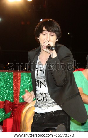 LOS ANGELES - NOV 20:  Mitchel Musso at the Hollywood & Highland Tree Lighting Concert 2010  at Hollywood & Highland Center Cour on November 20, 2010 in Los Angeles, CA