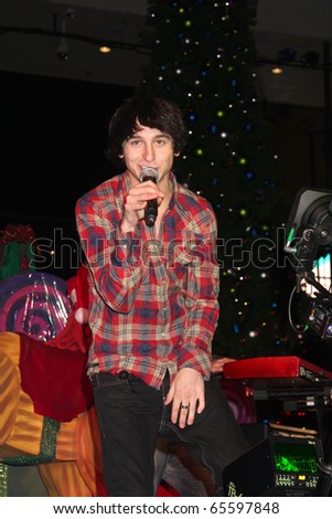 LOS ANGELES - NOV 20:  Mitchel Musso at the Hollywood & Highland Tree Lighting Concert 2010 Rehearsals at Hollywood & Highland Center Cour on November 20, 2010 in Los Angeles, CA