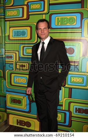 BEVERLY HILLS - JAN 16: Bill Paxton arrives at the HBO Golden Globe Party 2011 at Circa 55 at the Beverly Hilton Hotel on January 16, 2011 in Beverly Hills, CA