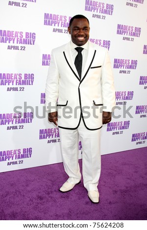 LOS ANGELES - APR 19:  Rodney Perry arrives at the 