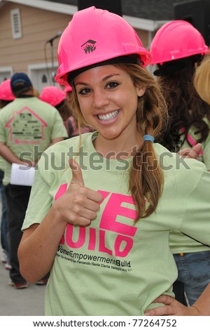 LOS ANGELES - MAY 14:  Kate Mansi at the Habitat for Humanity Women's Empowerment Build at Carl Street on May 14, 2011 in Pacoima, CA