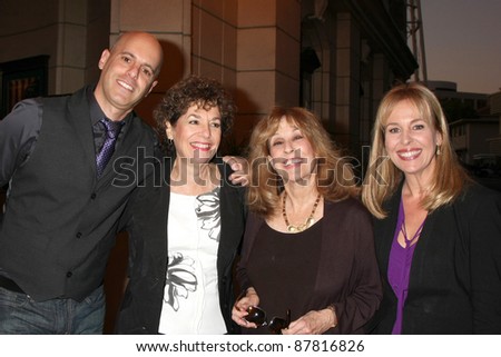 LOS ANGELES - OCT 27:  Steve Silverman, his Mom, Denise Alexander, Genie Francis arrives at the \