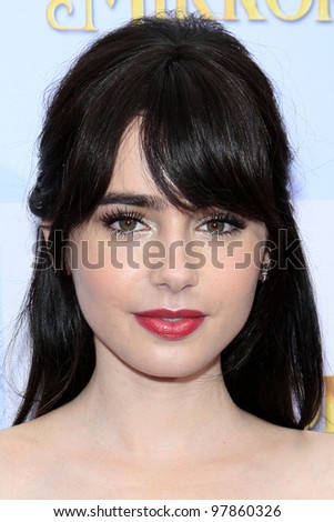 LOS ANGELES - MAR 17:  Lily Collins at the 