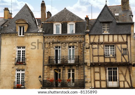 pics of houses in france. Row of medieval houses in