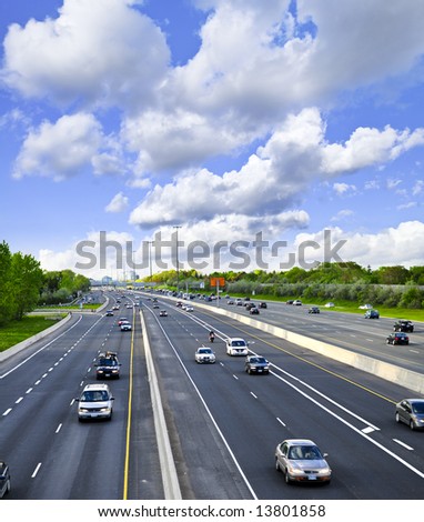 Busy multi-lane highway in a big city