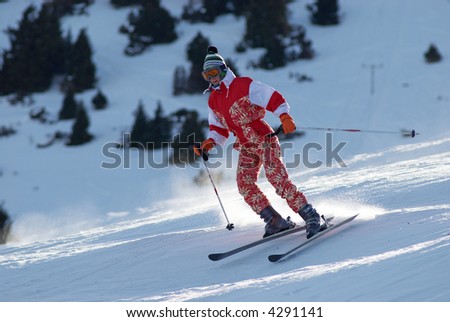 Ski girl turn on slope