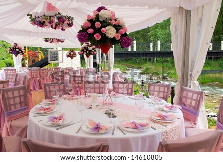 pink vintage wedding tables