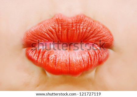 kissing lips closeup