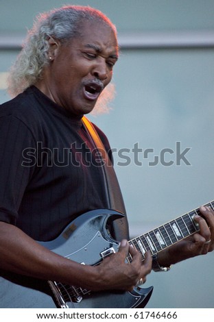 TEMPE, AZ - MAY 29: Billy Webb Plays Guitar and Sings Lead Vocals at a Concert by the Knee Deep Experience on May 29th 2010 in Tempe, AZ.