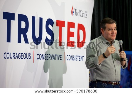 SALEM, NH - FEBRUARY 5: Senator Ted Cruz (R-TX) makes a humorous point during a Town Hall event on February 5, 2016 in Salem, NH.