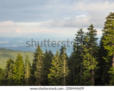 Grouse Mountain is one of the North Shore Mountains of the Pacific Ranges in the District Municipality of North Vancouver, British Columbia, Canada.