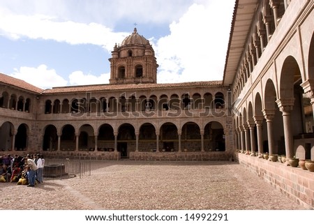 The Coricancha, originally named Inti Kancha (\' Temple of the Sun\'). The Church of Santo Domingo was built on the site, using the ruined foundations of the temple.
