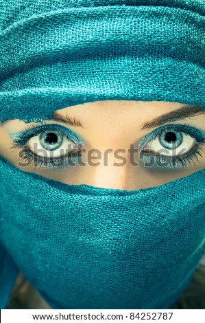 An image of arabian hidden face