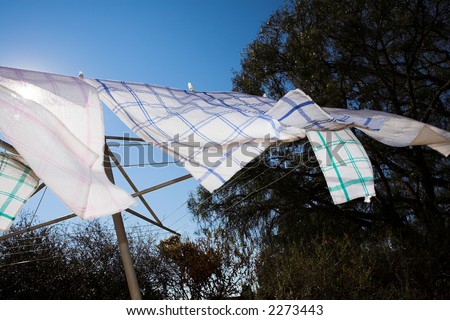 Tea towels on the washing line, blowing in the wind â€“ Movement on the Towels