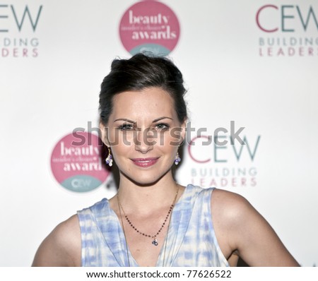 NEW YORK, NY - MAY 20: Actress Jill Flint attends the 2011 Cosmetic Executive Women Beauty Awards at The Waldorf-Astoria Hotel on May 20, 2011 in New York City.