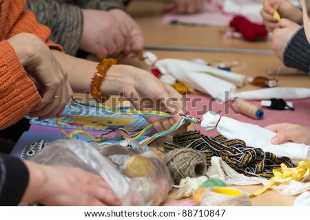 Russian folk crafts. Making rag doll Vesnyanka