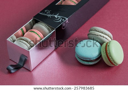 Gift box with macarons/ French Macarons dessert box / holidays macarons sweets box