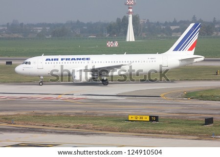BOLOGNA, ITALY - OCTOBER 16: Air France aircraft taxies on October 16, 2010 at Bologna Airport, Italy. Air France - KLM carried 77.5 million passengers in 2012, becoming 3rd largest airline in Europe.