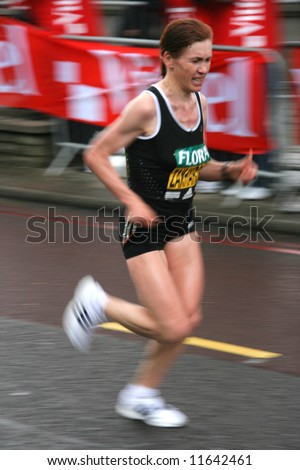 London Flora Marathon 2008. Svetlana Zakharova a few km before finish line. 2008 runner up. Famous Russian long distance runner.