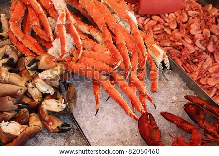 Crabs at famous fish market (Fisketorget) in Bergen, Norway