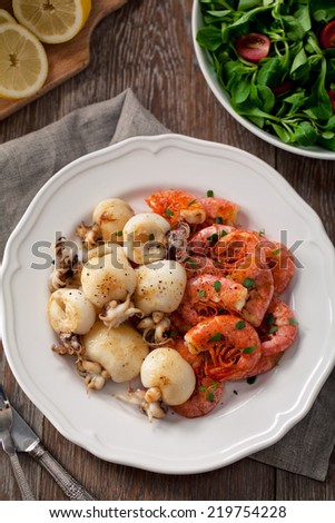 Grilled prawns and cuttlefish