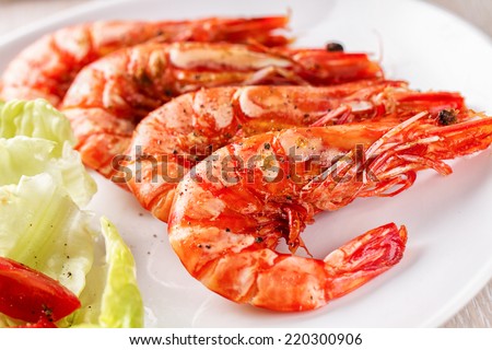Grilled Prawns with salad