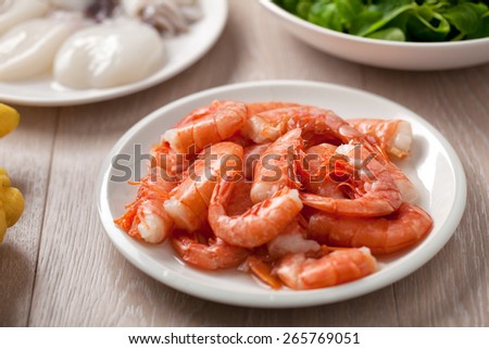 Raw shrimp and cuttlefish