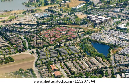 aerial image of urban sprawl in Northern California leading to loss of habitat for wildlife