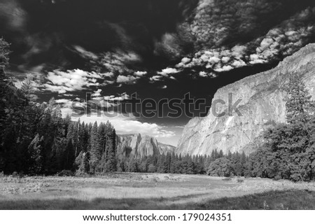 Black & White image of Yosemite Valley with interesting cloud formations