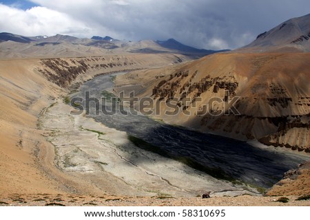 cloud on an indian landscape near ladakh