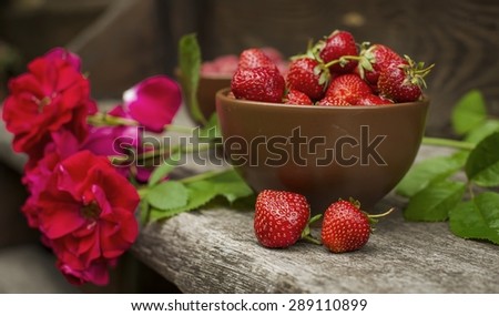 Rose and strawberries