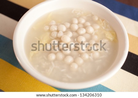 Chinese cuisine,People like to eat glutinous rice balls, when China years