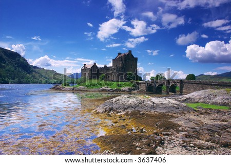 Eilen Donan Castle in Scotland lays at the meeting point of three sea lochs (Duich, Alsh and Long) and is one of Great Britains most emblematic visitor attractions.