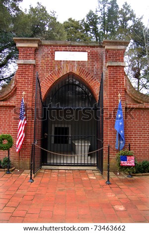 MOUNT VERNON, VA - JANUARY 19: The tomb of the first President of the U.S., George Washington on the grounds of his estate January 19, 2008 in Mount Vernon, VA.
