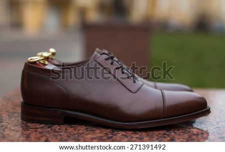 men shoes street city walk