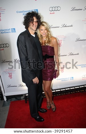 NEW YORK, NY - OCTOBER 20: Howard Stern (L) and Beth Ostrosky Stern (R) attend the 2009 Angel Ball on October 20, 2009 in New York City.
