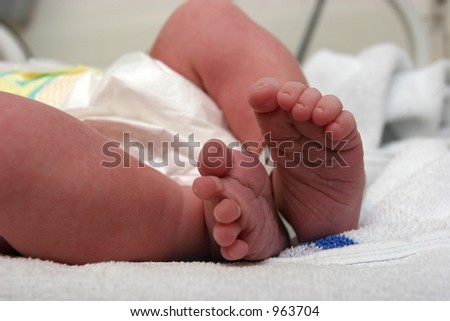 New born baby\'s two feet
