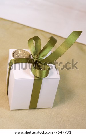 A gift box to say thank you to wedding guest