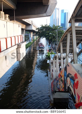 BANGKOK - NOVEMBER 9: flooded city on November 9, 2011 at Pathum Thani, Bangkok, which is the worst flood in 20 years.