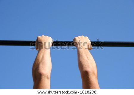 Two Handed Pull-up