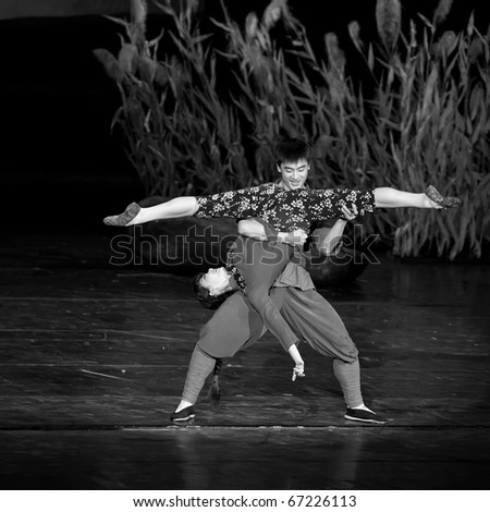 CHENGDU - NOV 18: the famous chinese dance drama 