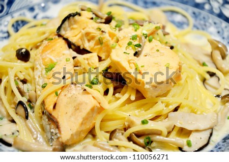 Spaghetti with Salmon in Japanese style