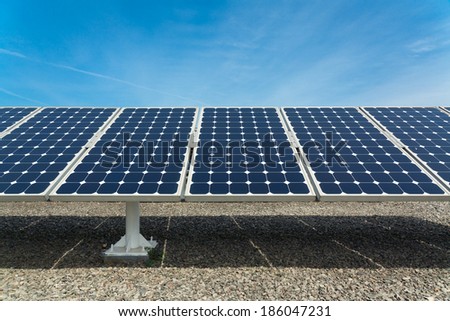 Solar panels aligned work