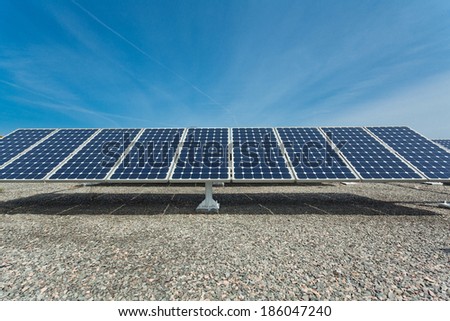 Solar panels aligned work