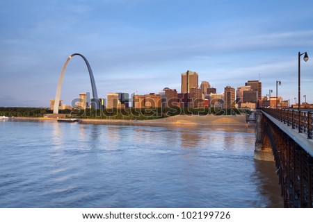 St. Louis. Image of St. Louis downtown with Gateway Arch at sunrise.