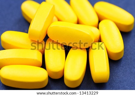 multi vitamin tablets